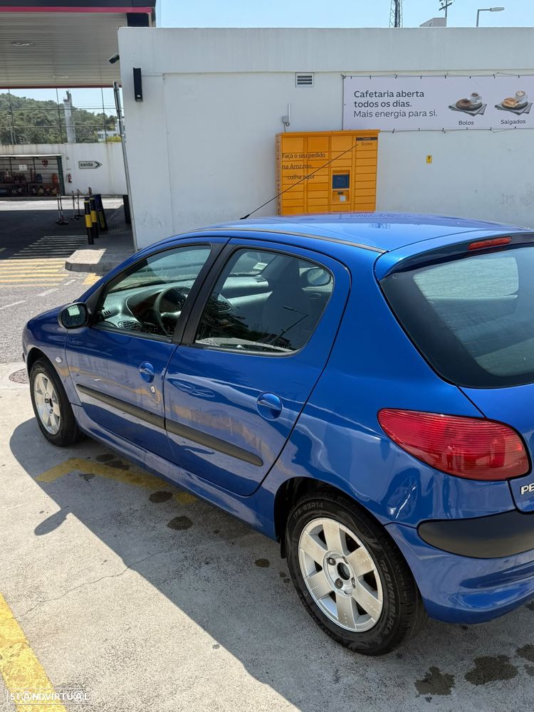 Peugeot 206 1.1 XR - 5