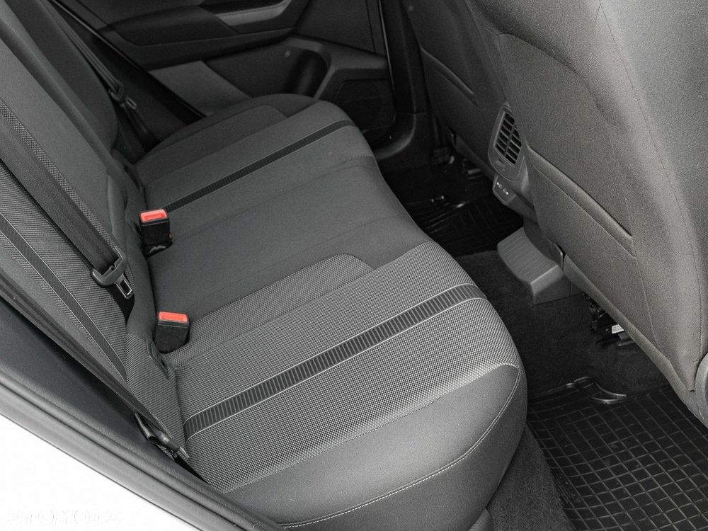 Volkswagen T-Roc 1.5 TSI Life - 28