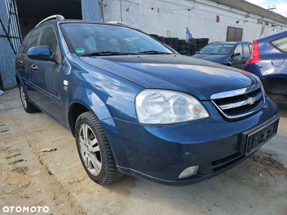 Zderzak przedni klapa bagażnika Chevrolet Nubira Lacetti 2008r kombi 58U - 2