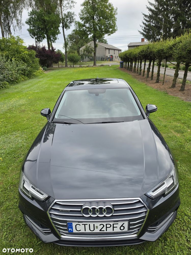 Audi A4 Limousine - 4