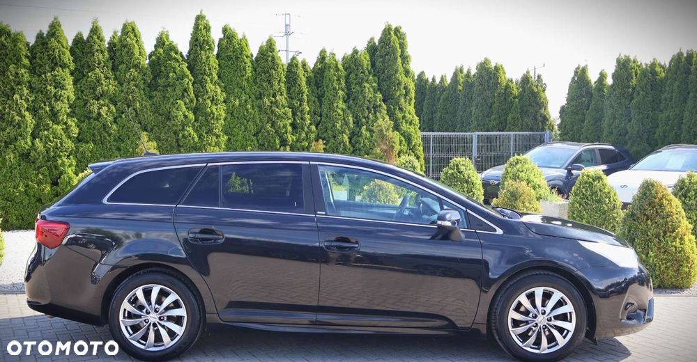 Toyota Avensis - 5