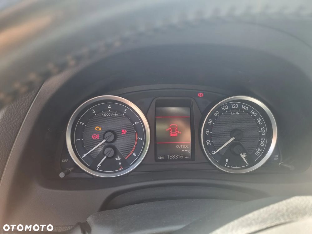 Toyota Auris 1.6 Premium + - 27