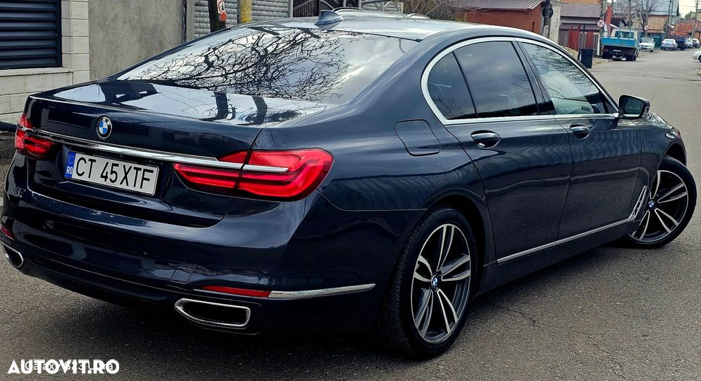 BMW Seria 7 730d xDrive - 12