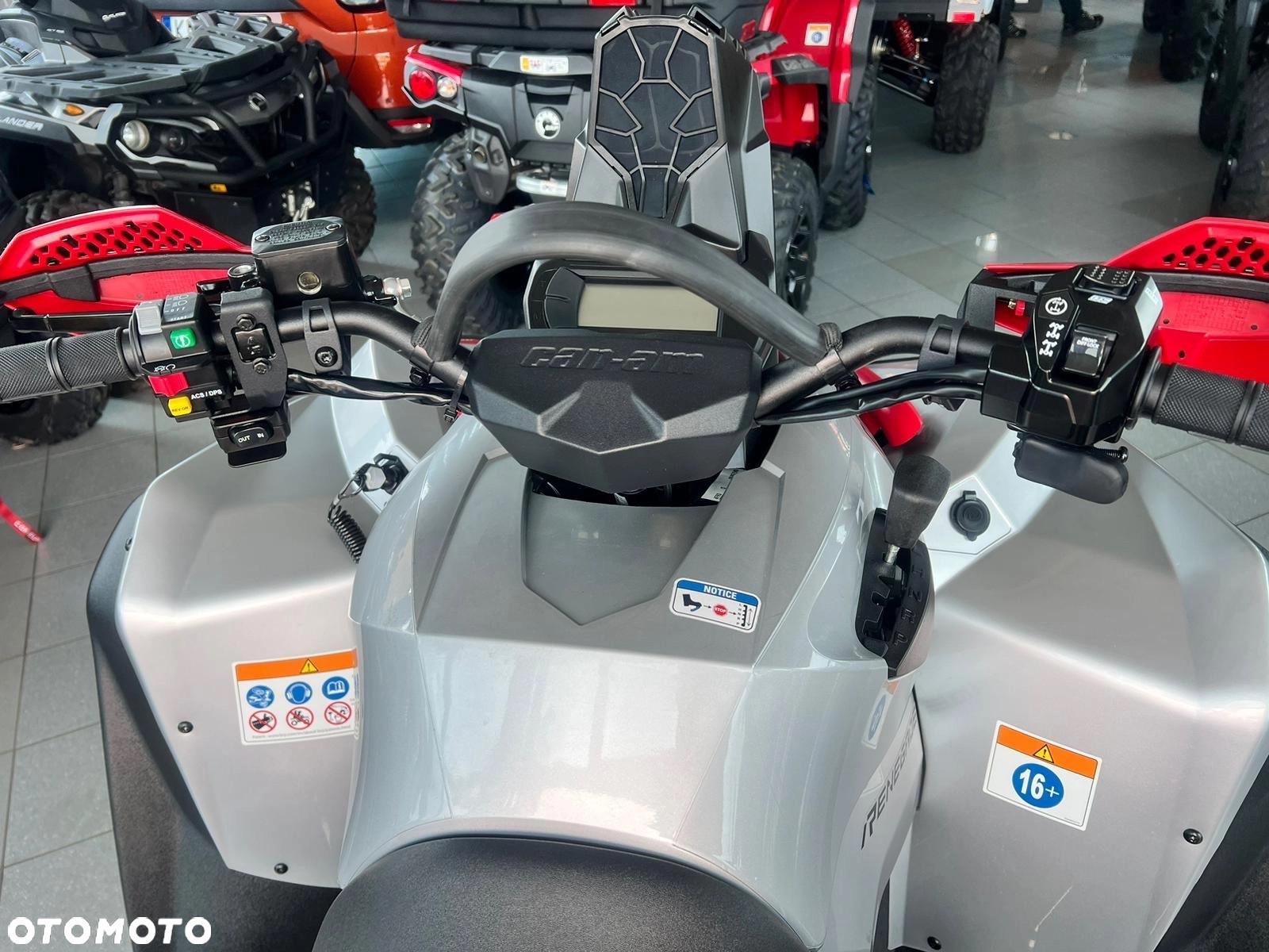 Can-Am Renegade - 10