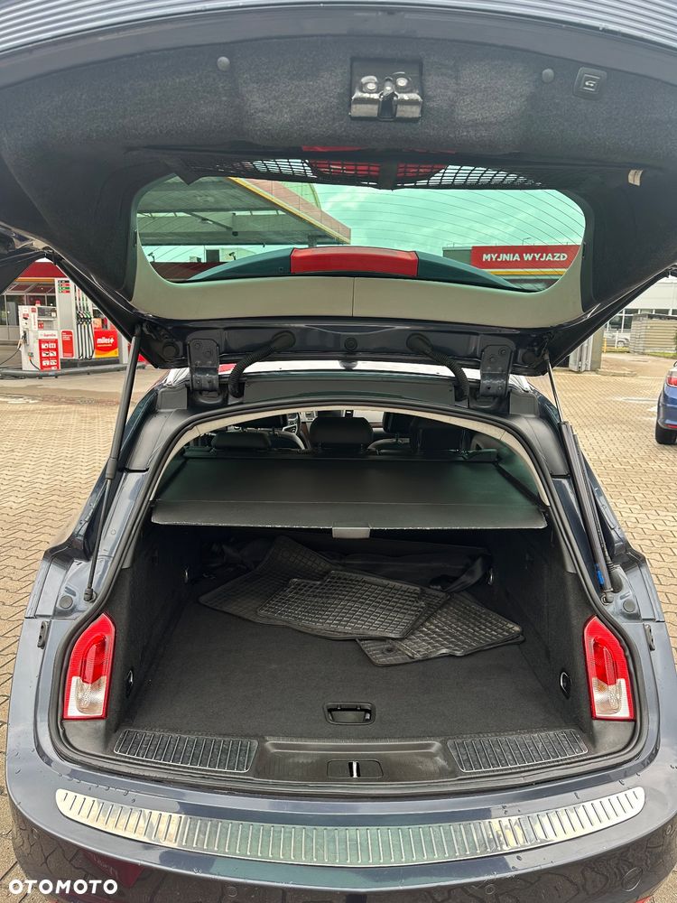 Opel Insignia 2.0 CDTI Cosmo ecoFLEX - 12