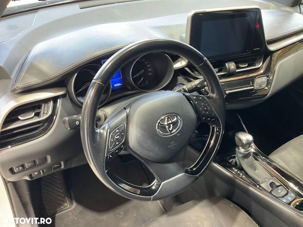 Toyota C-HR 1.8 HSD 4x2 CVT C-ult - 7