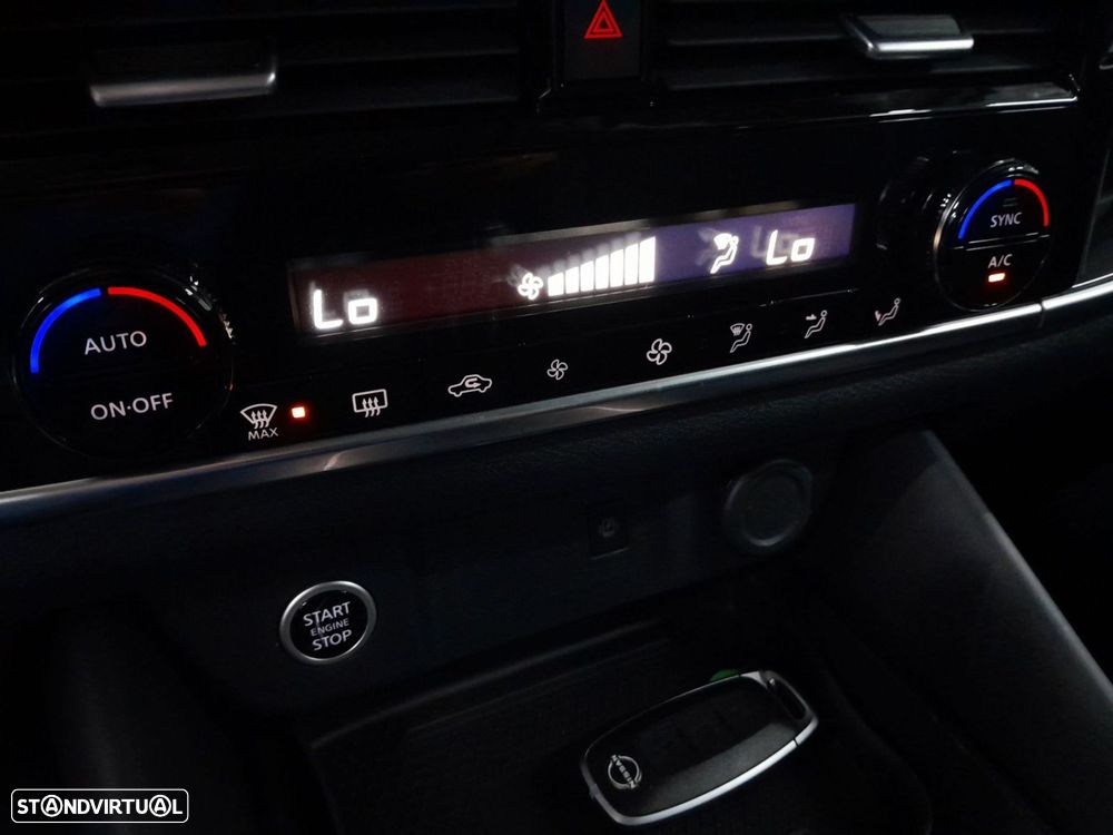 Nissan Qashqai 1.3 DIG-T N-Connecta LED — fotografia 16