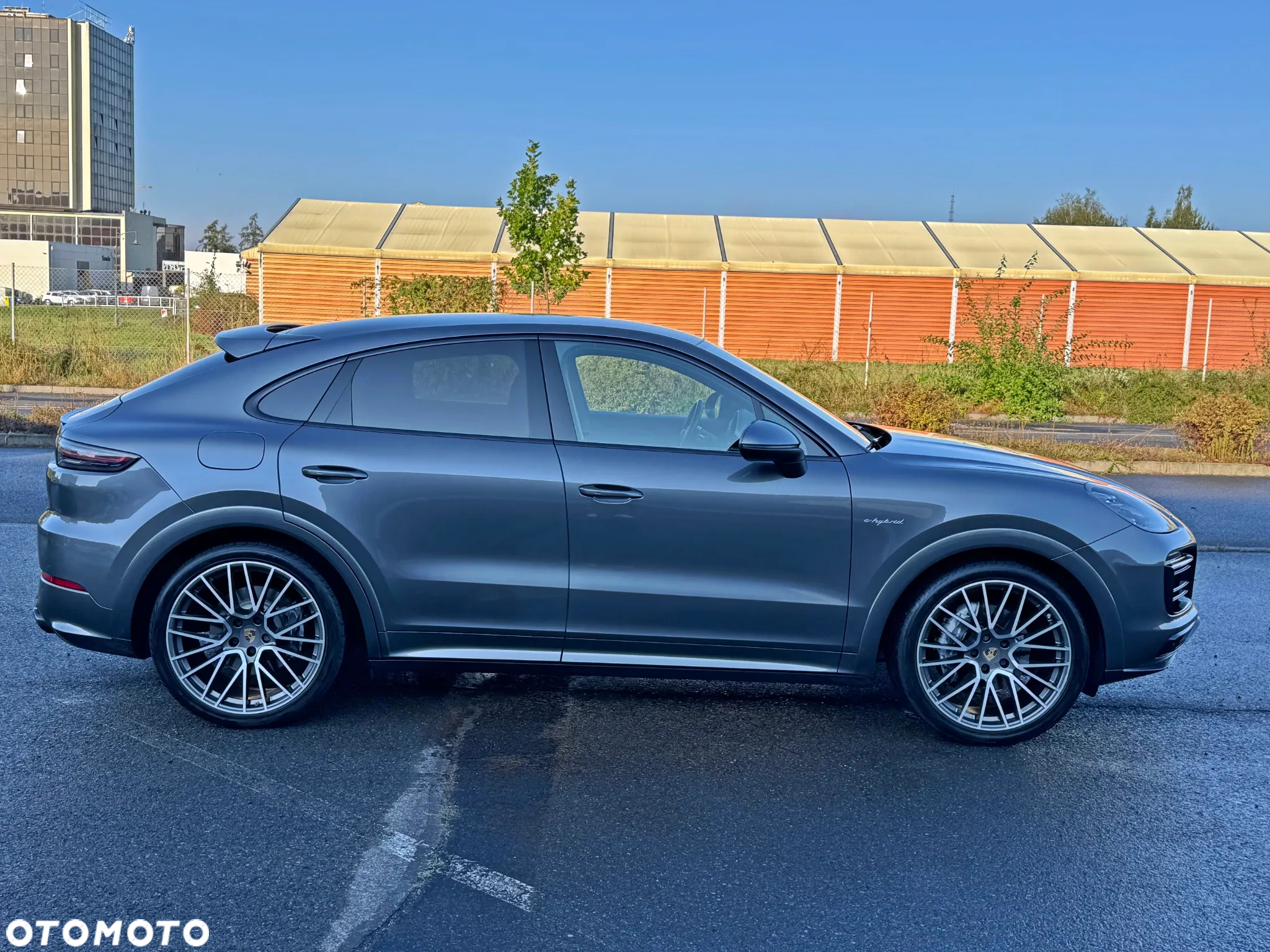 Porsche Cayenne ver-coupe-e--hybrid - 12