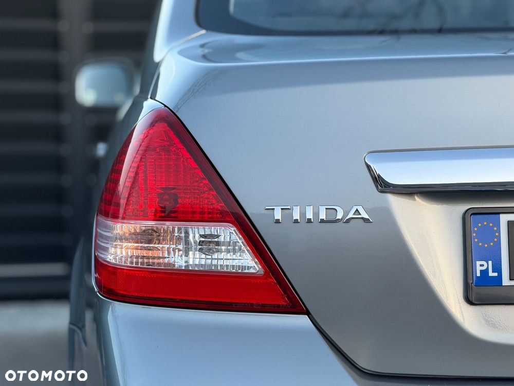 Nissan Tiida 1.8 Tekna - 28