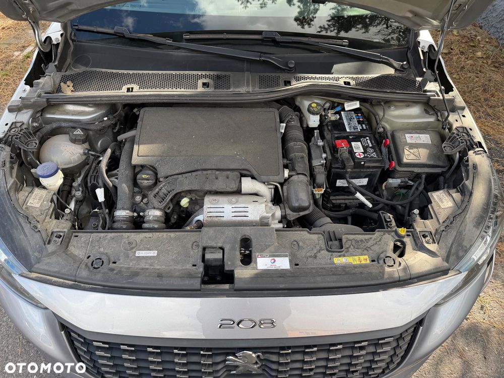 Peugeot 208 - 28