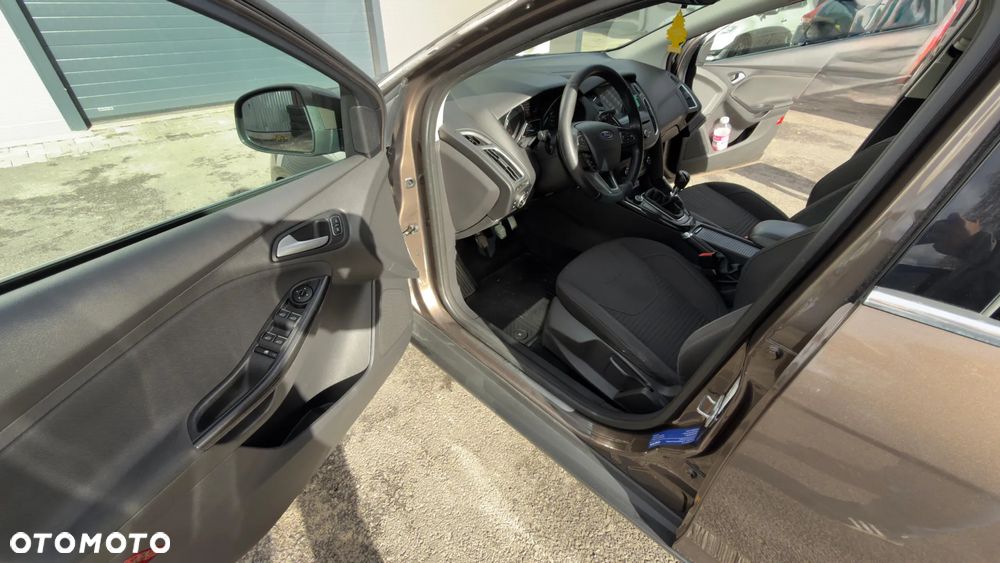 Ford Focus 1.5 EcoBoost Titanium ASS - 12