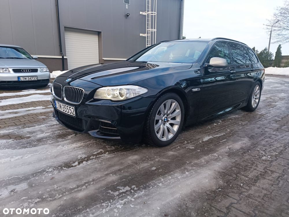 BMW Seria 5 M550d xDrive Sport-Aut - 2