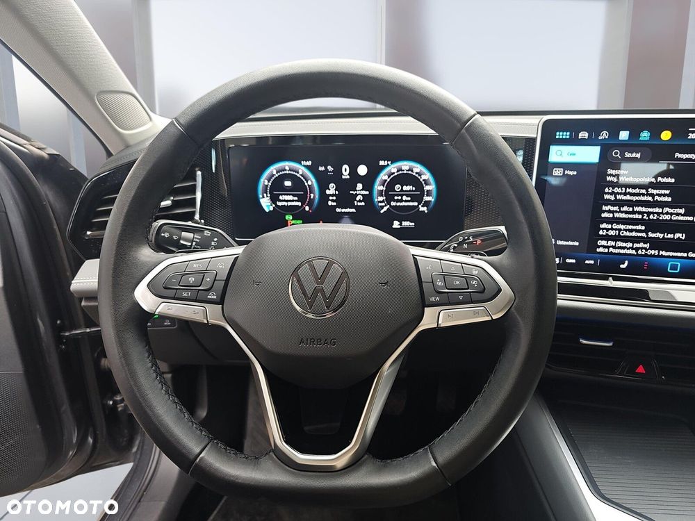 Volkswagen Passat - 13