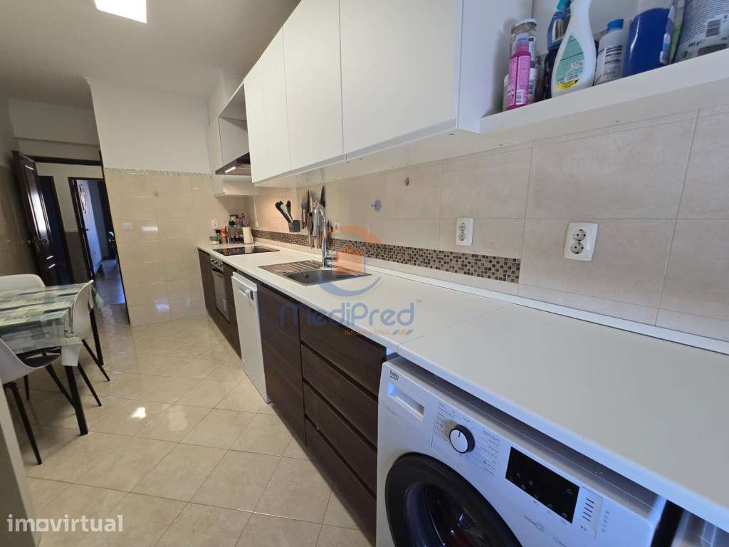 Apartamento T2 com Arrecadação - Bons Dias, Ramada - Grande imagem: 4/20