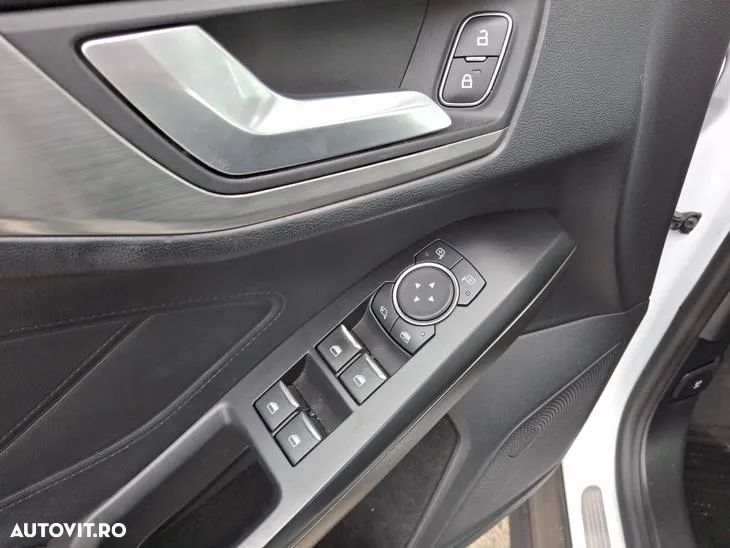 Ford Focus 1.5 EcoBlue Titanium - 28