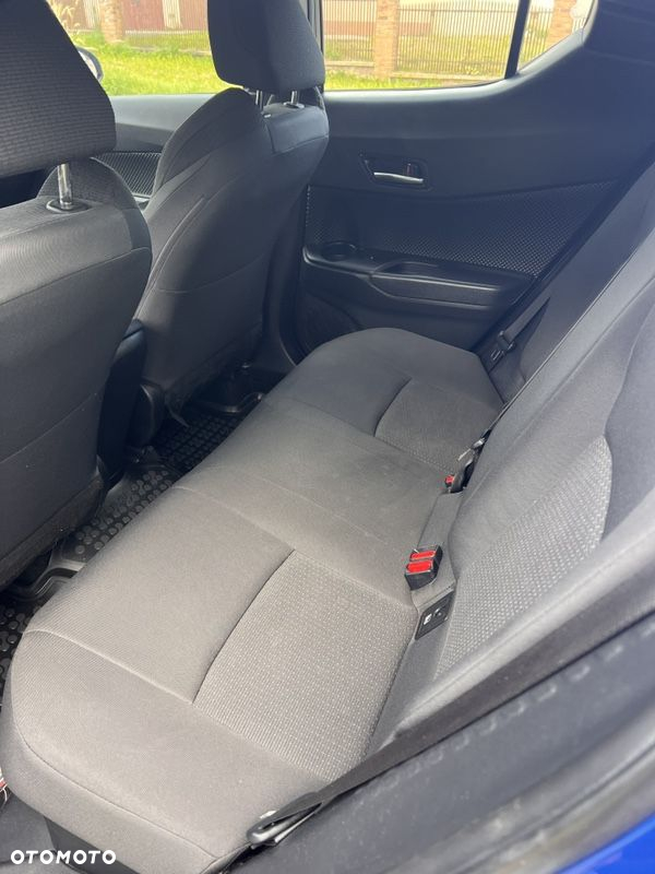 Toyota C-HR Hybrid Style - 9
