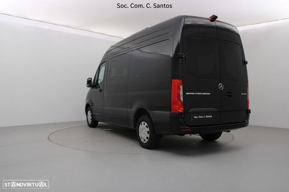 Mercedes-Benz Sprinter - 7
