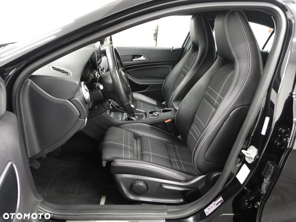 Mercedes-Benz Klasa A 180 (BlueEFFICIENCY) - 21