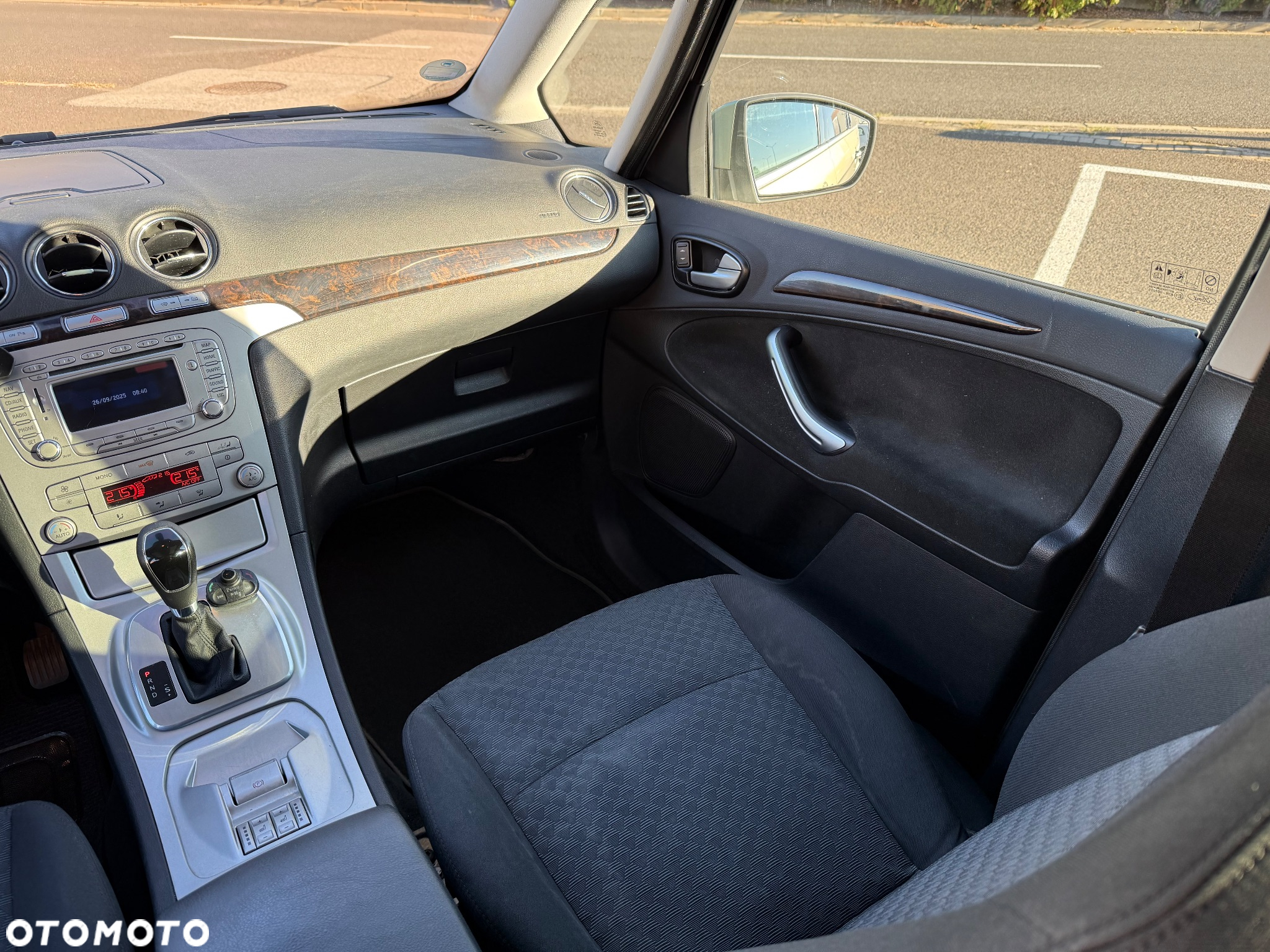 Ford Galaxy 2.3 Ghia - 26