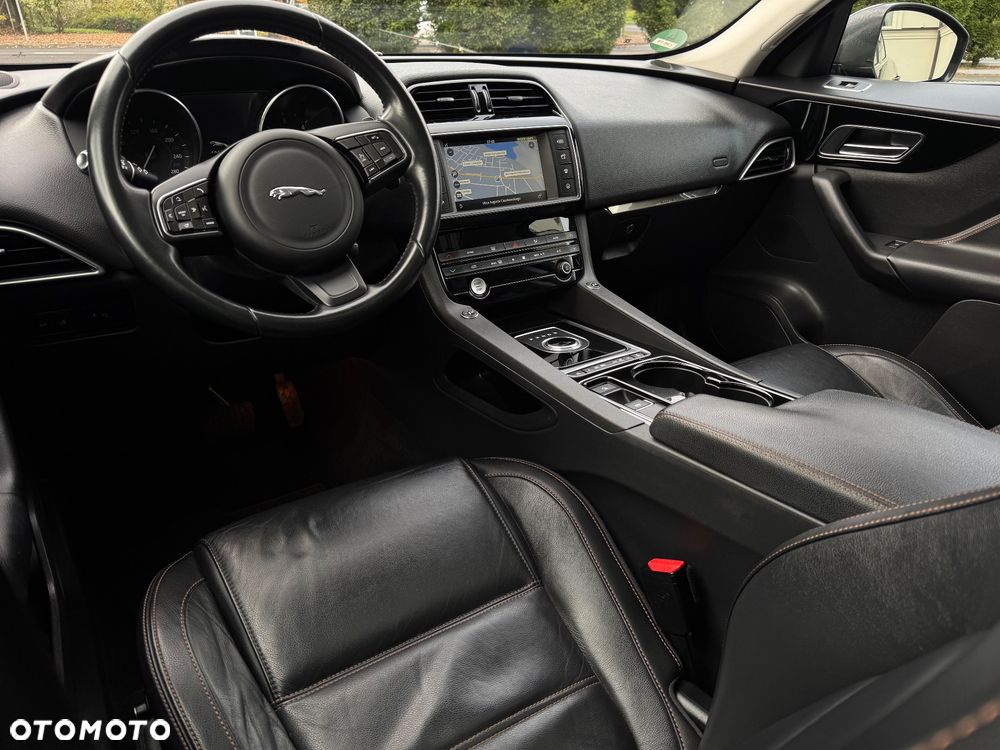 Jaguar F-Pace - 26