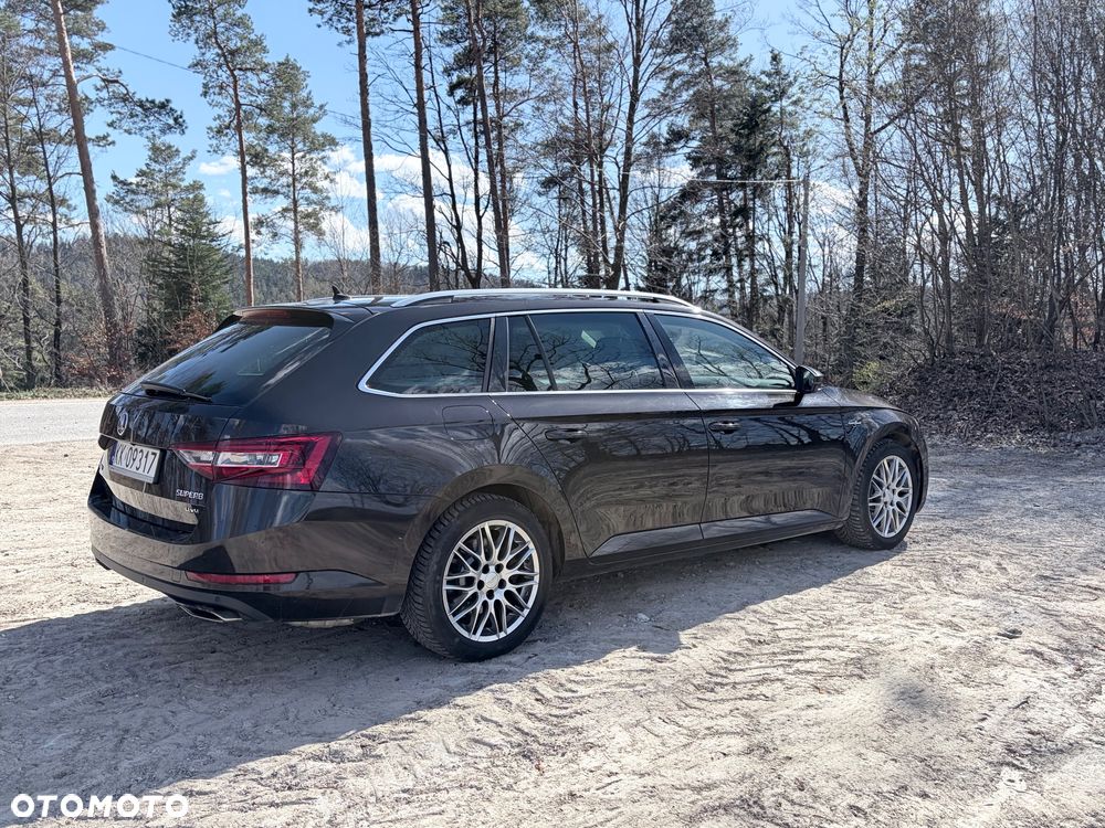 Skoda Superb 2.0 TSI 4x4 L&K DSG - 6