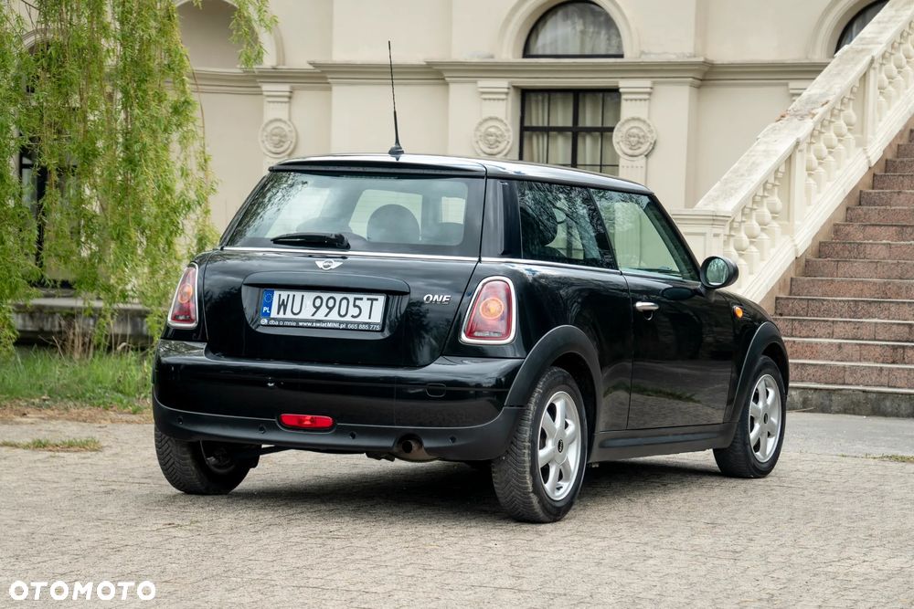 MINI Cooper Standard - 5
