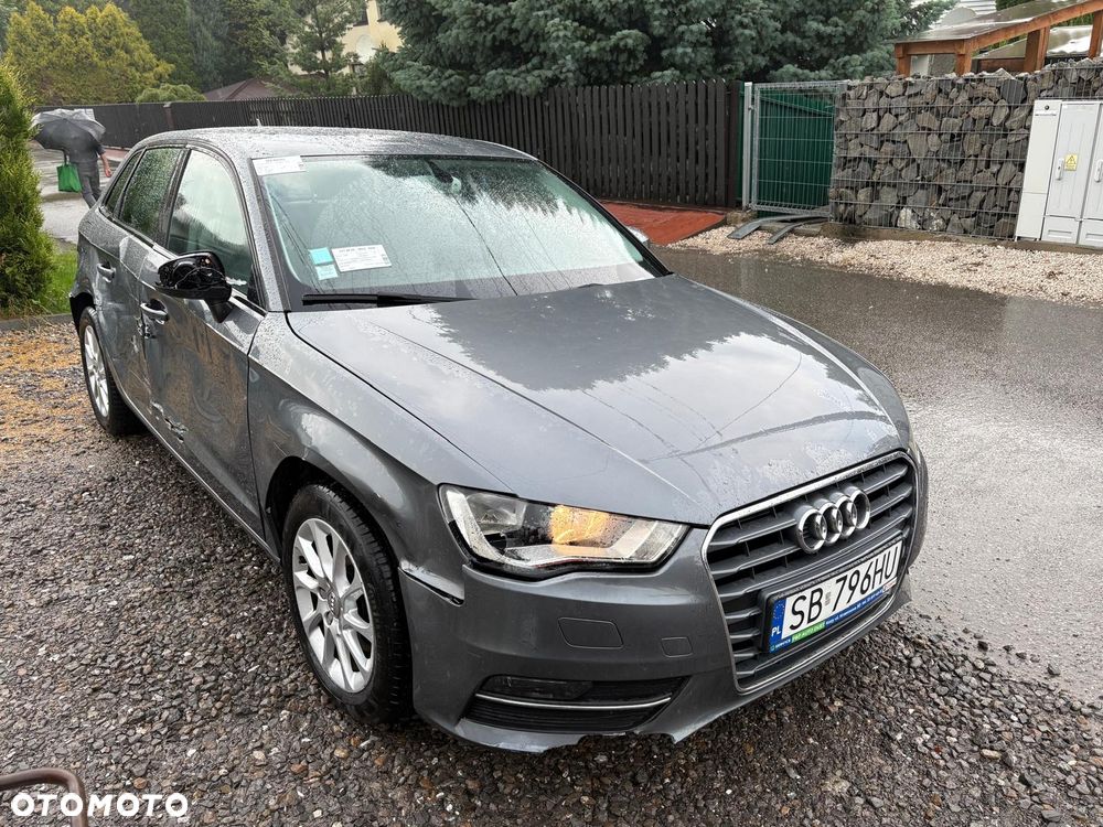 Audi A3 Sportback 1.6 TDI S tronic - 2