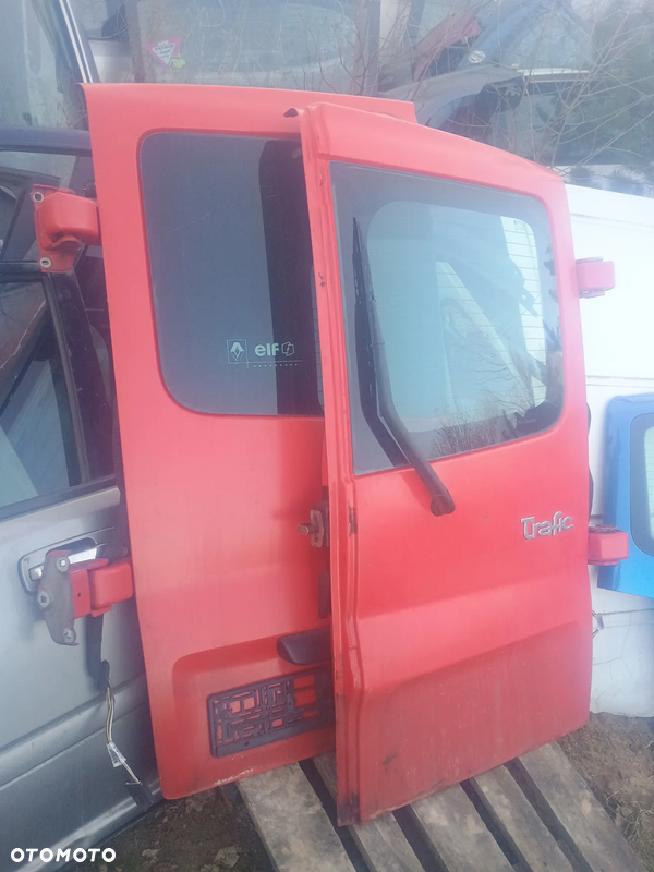 Drzwi tył skrzydłowe TRAFIC VIVARO Primastar