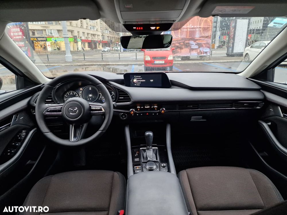 Mazda 3 e-Skyactiv G122 AT MHEV Plus - 11