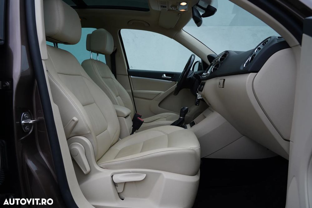 Volkswagen Tiguan 2.0 TDI 4Motion DSG Sport & Style - 13