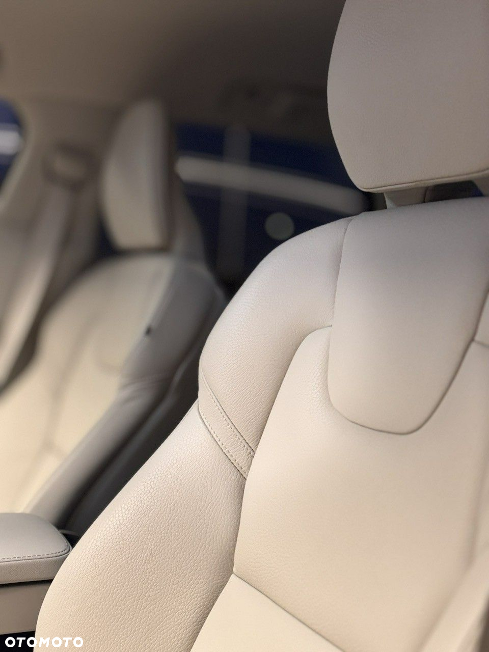 Volvo V90 - 16