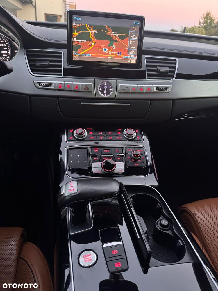 Audi A8 - 37