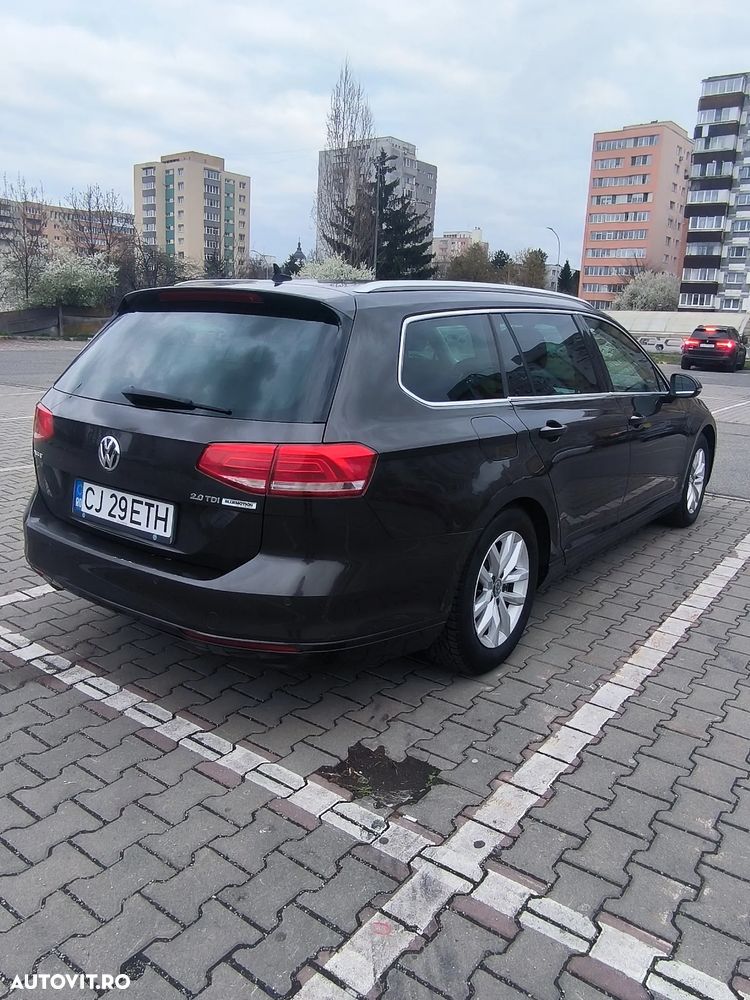 Volkswagen Passat 2.0 TDI DSG Comfortline - 3