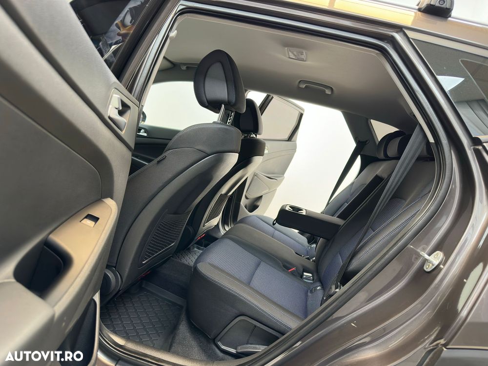 Hyundai Tucson 2.0 CRDI 4WD Automatik Premium - 8