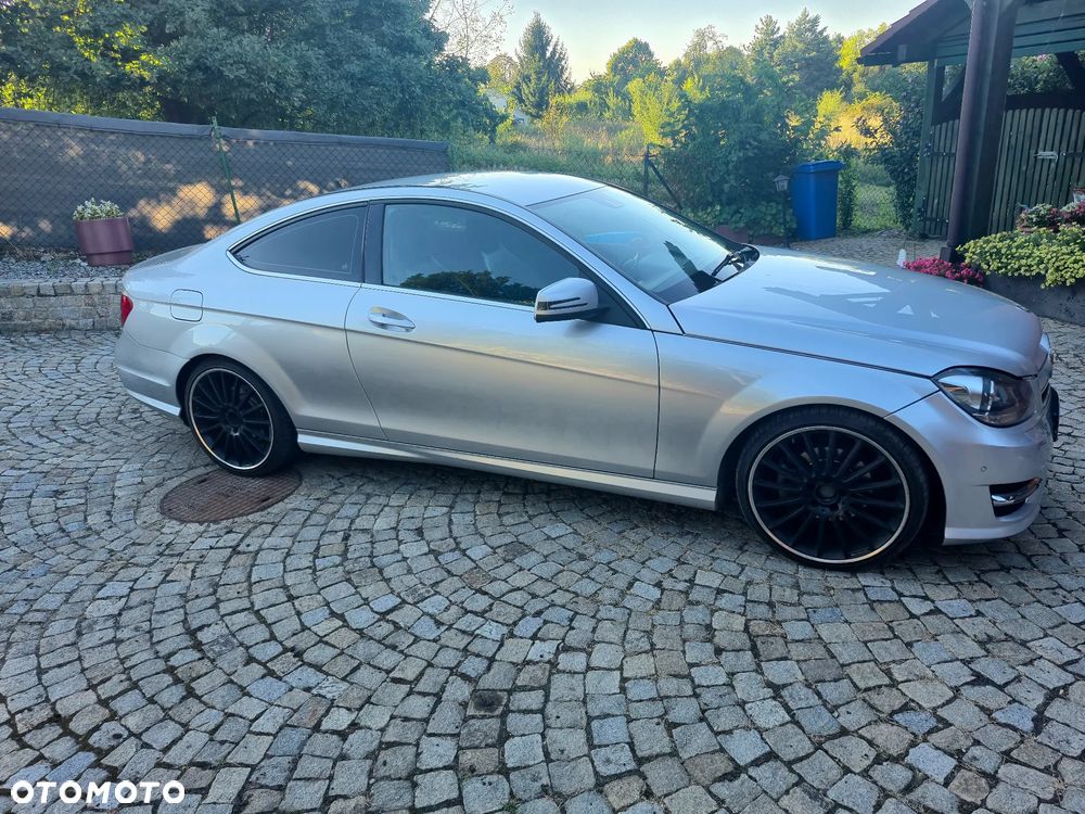 Mercedes-Benz Klasa C 220 CDI 7G-TRONIC Edition - 3