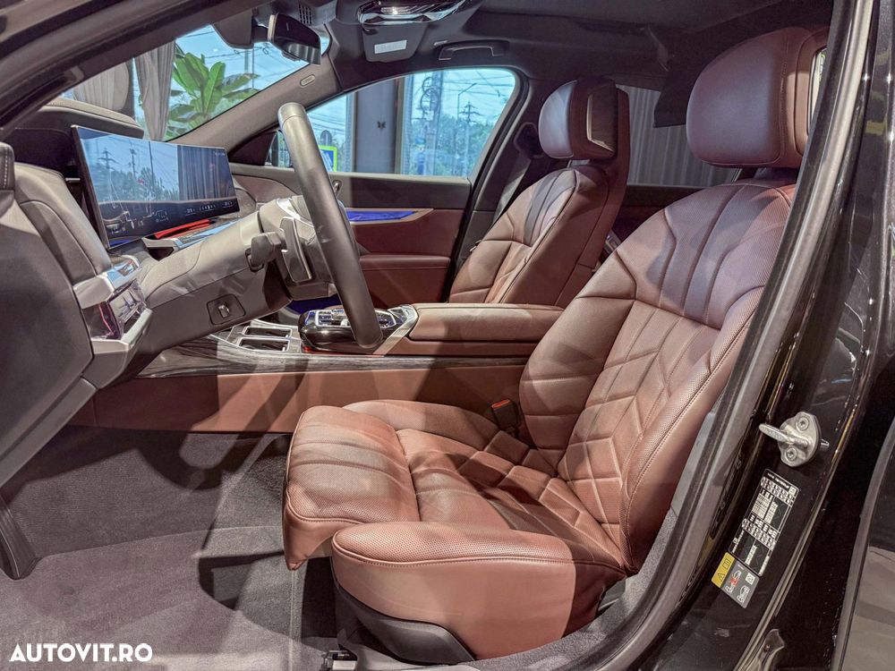 BMW Seria 7 750e xDrive AT PHEV - 12