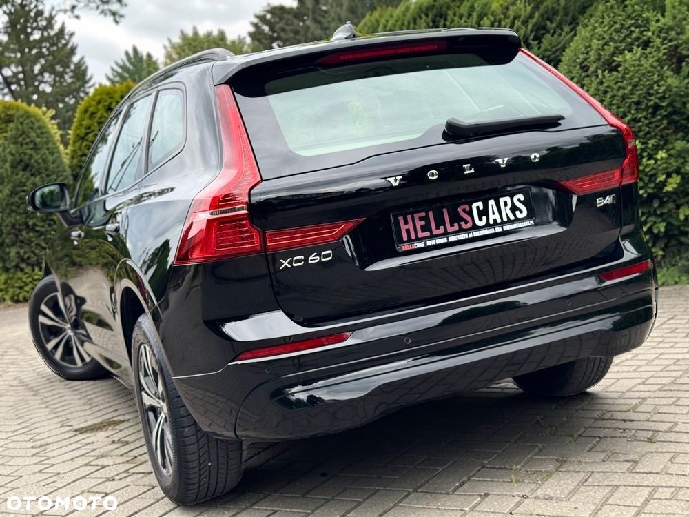 Volvo XC 60 B4 D AWD Geartronic Momentum Pro - 14