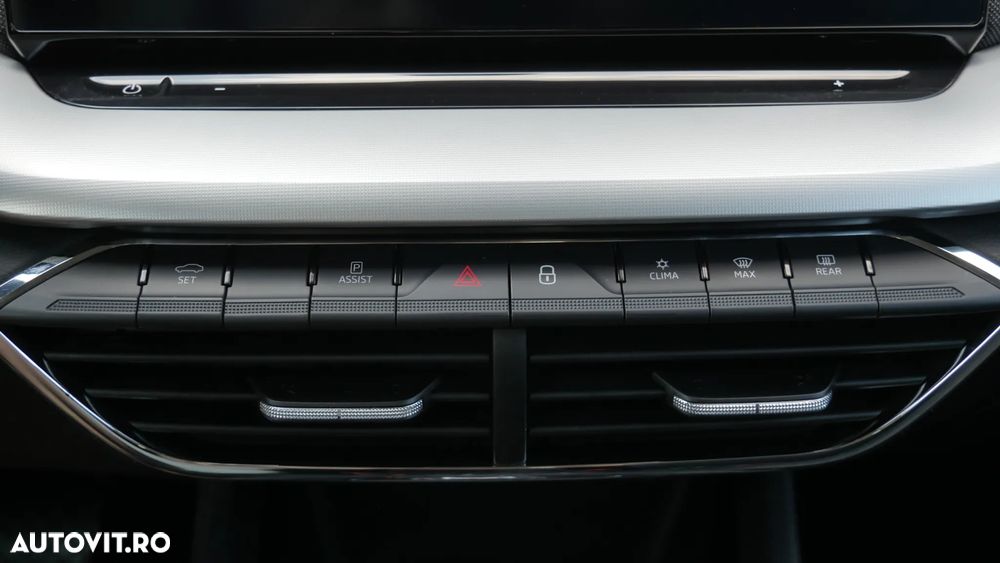 Skoda Octavia 2.0 TDI STYLE DSG - 22