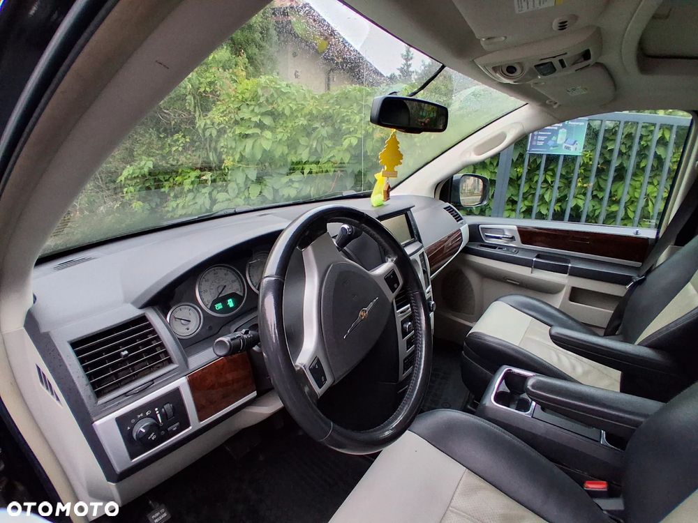Chrysler Town & Country 4.0 Limited - 7