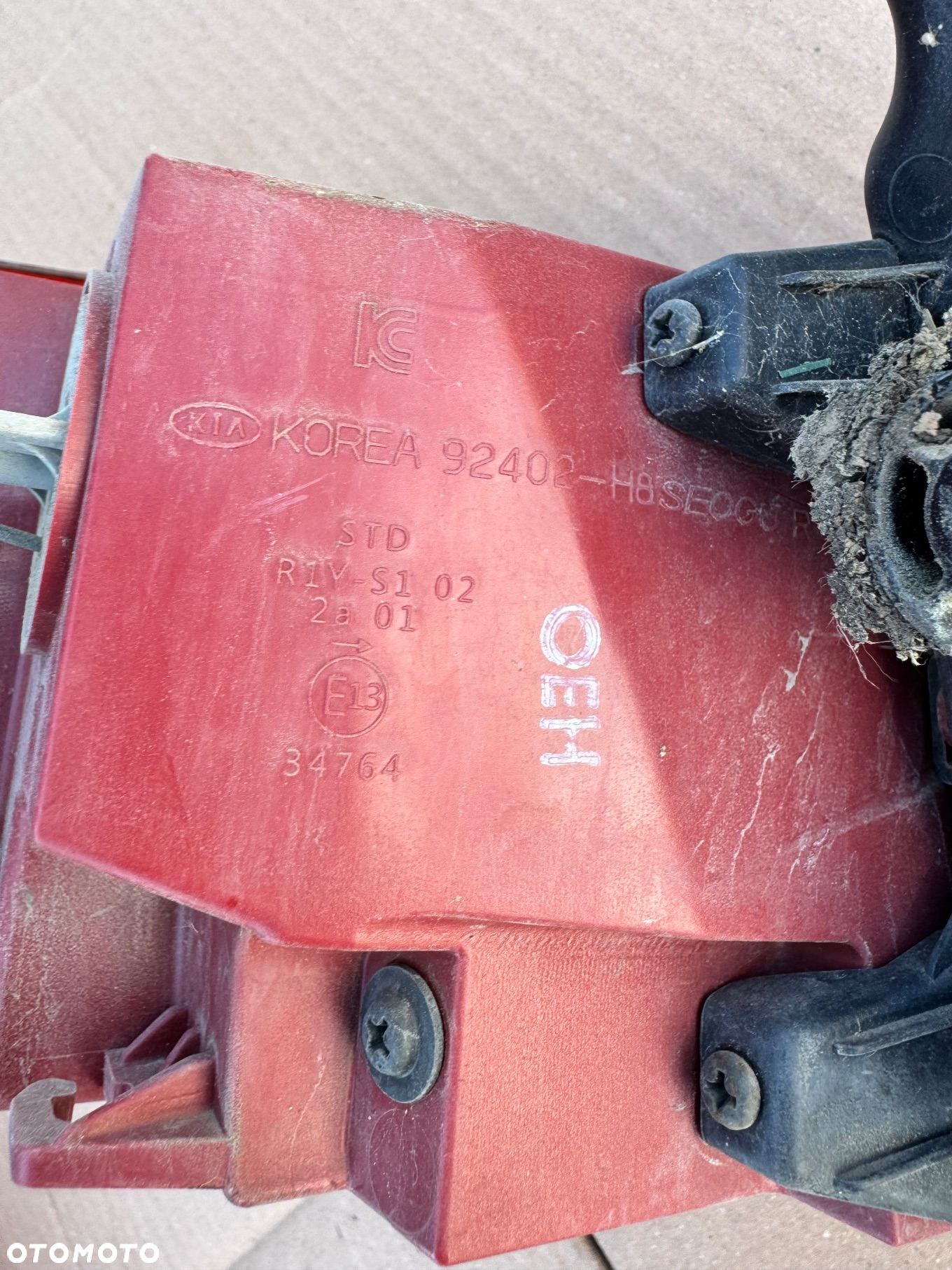 KIA STONIC LAMPA TYL LEWA PRAWA W BLOTNIK - 13
