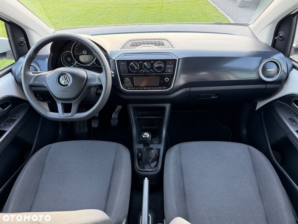 Volkswagen up! Standard - 12