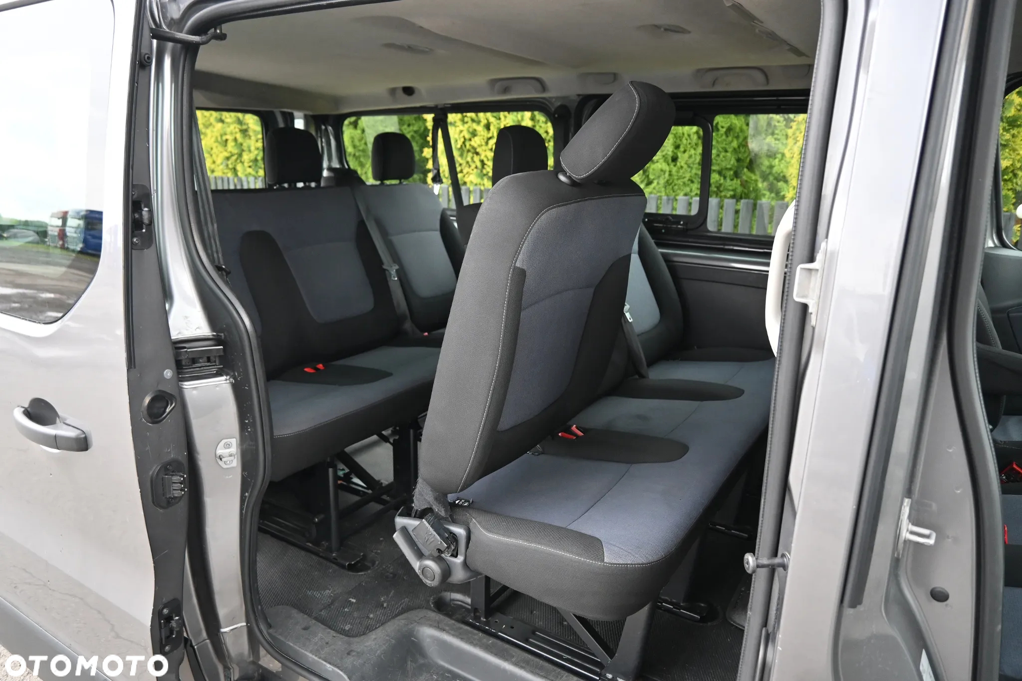 Opel Vivaro L2H1 2,9t Edition - 13
