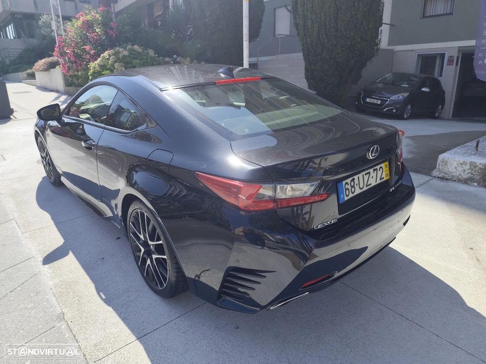 Lexus RC 300h Black Edition - 15