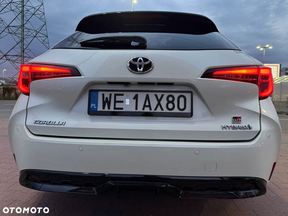 Toyota Corolla 2.0 Hybrid GR Sport Dynamic - 38