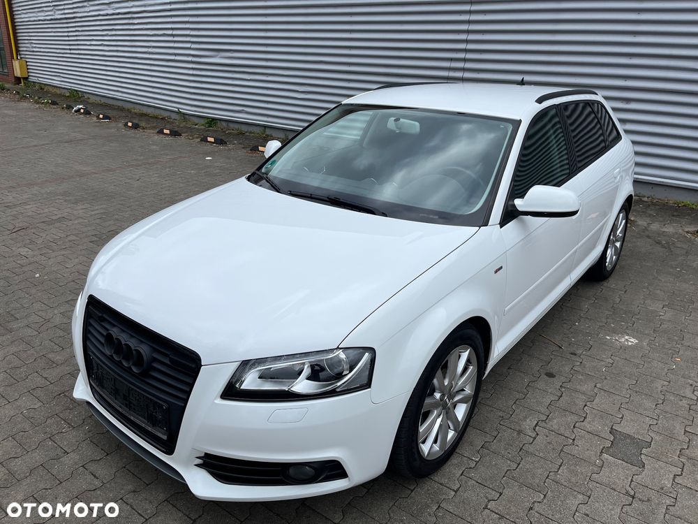 Audi A3 Sportback 1.8 TFSI S line Sportpaket - 2