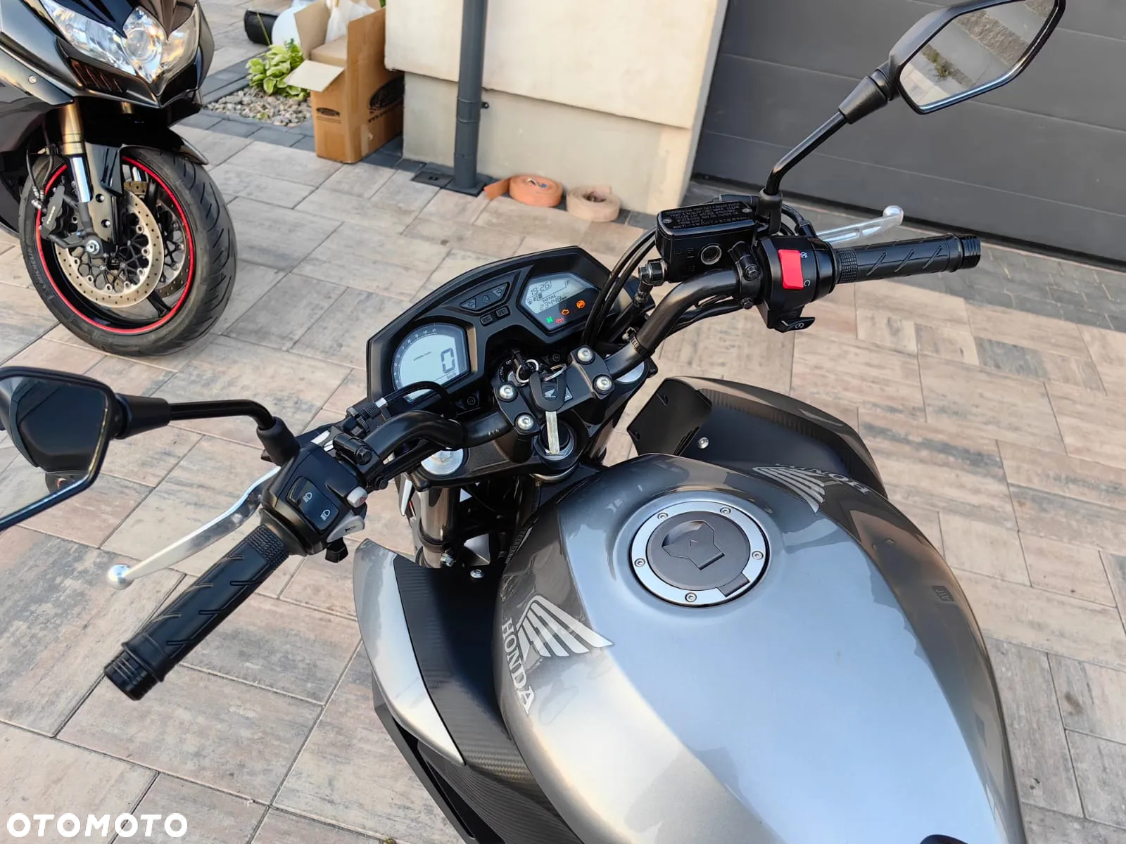Honda CB - 9