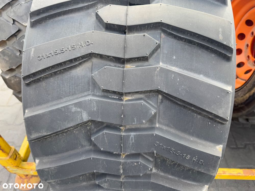 Opona do wózka widłowego Wide Wall 31x15.5-15 - 2