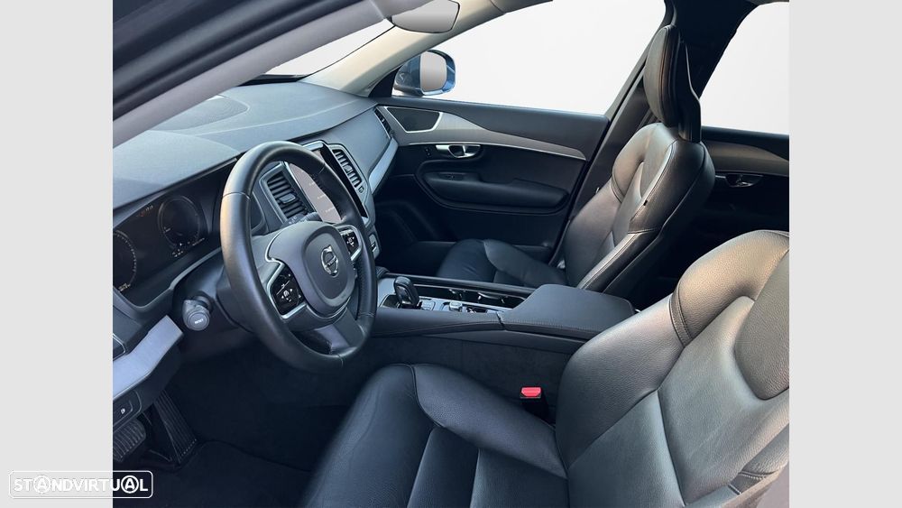 Volvo XC 90 2.0 T8 PHEV Momentum Plus AWD - 8