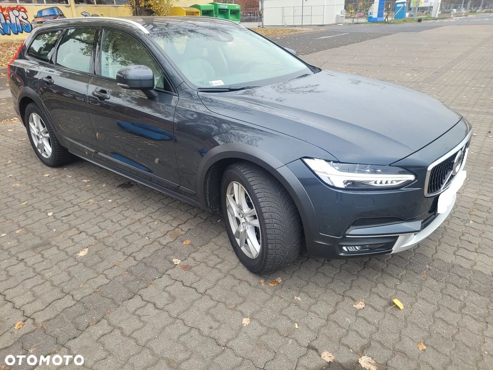 Volvo V90 Cross Country D4 AWD - 1