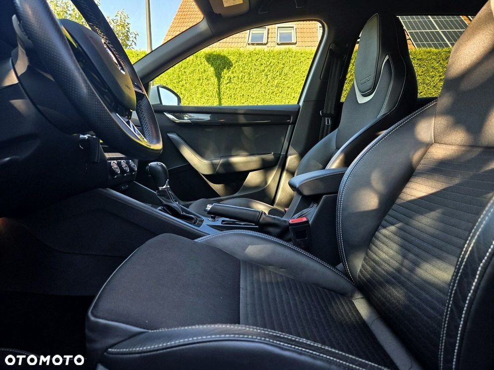 Skoda Octavia Combi 2.0 TDI DSG RS - 8